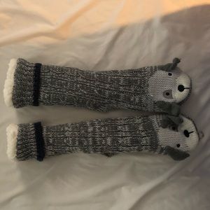 Adorable fuzzy/cozy house socks/slippers 🐶